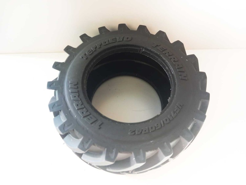 Terrain TerraEvo 710/60R42 Modellpräzision